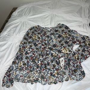 Pretty paisley multi colored blouse.